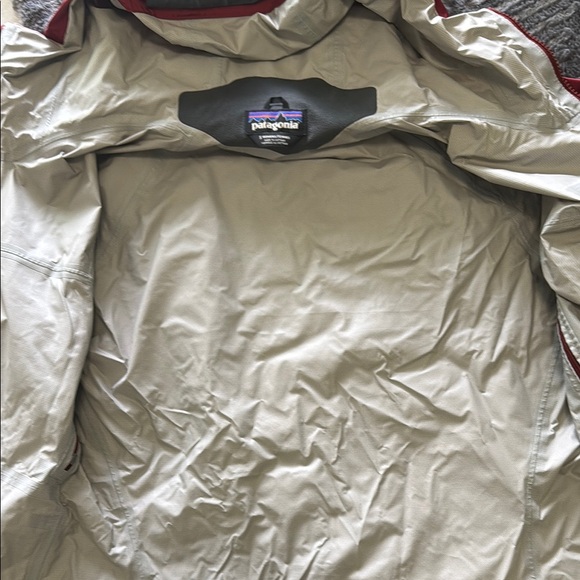 Patagonia Women's Ski Jacket - Deep Red - Picture 8 of 10